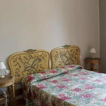 Medici Szálloda 2*