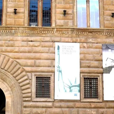 Medici Hotel 2*