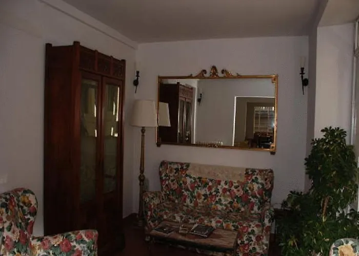 Ξενοδοχείο Medici 2*